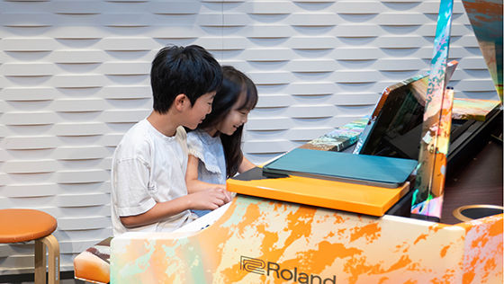 Playing the art-wrapped piano