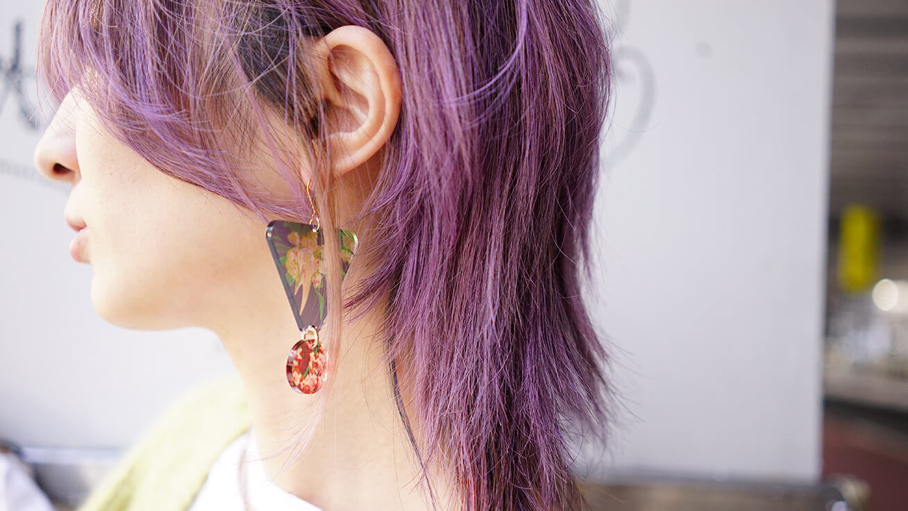 ワークショップ用のアクセサリーパーツはFabCafeのUVプリンター「LEF-12」で写真をプリント
