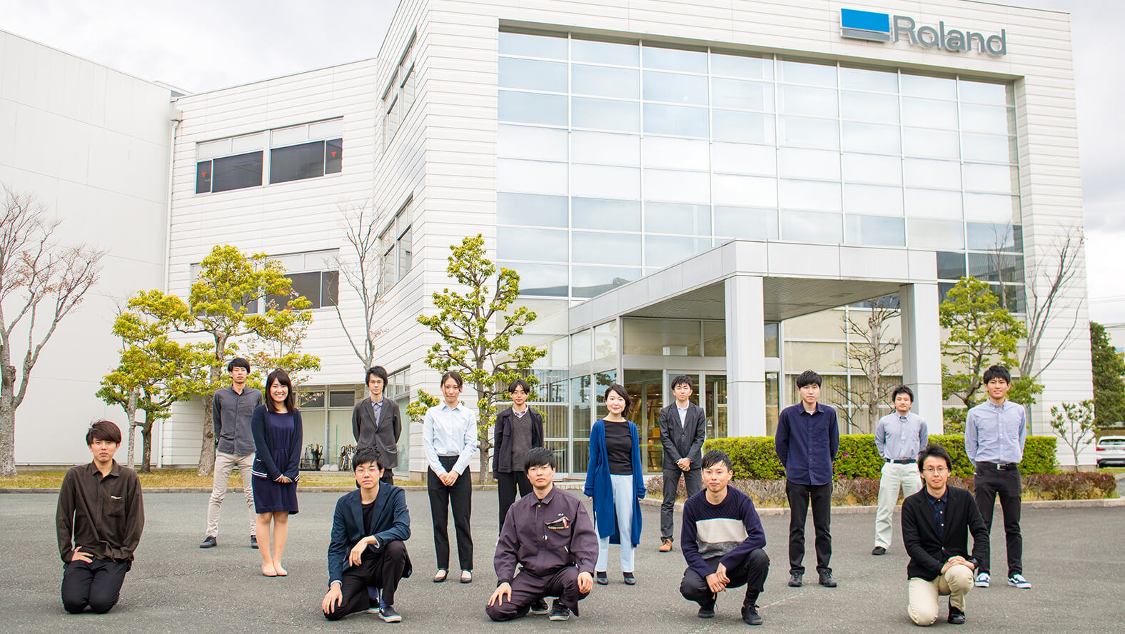 Roland DG's new employees for FY2020