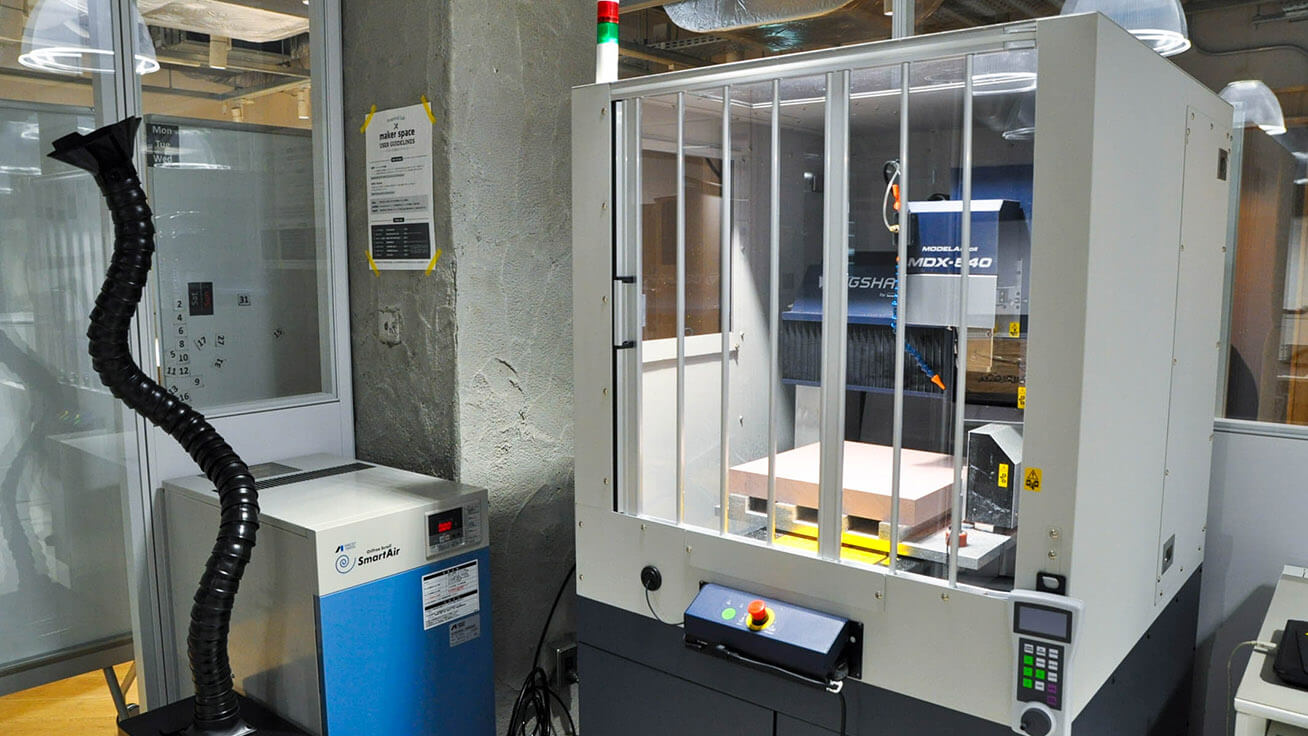 The MODELA PRO II MDX-540S-AP milling machine.