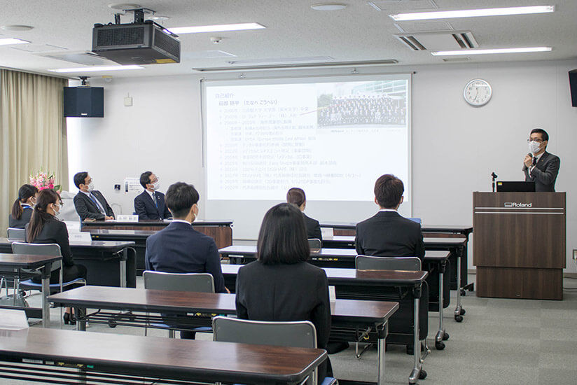入社式の模様