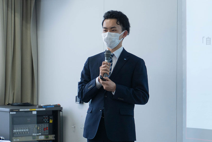 新入社員研修の最終成果発表会