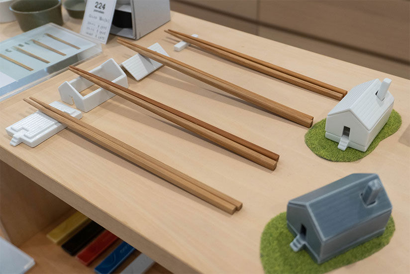 House-shaped chopstick stands