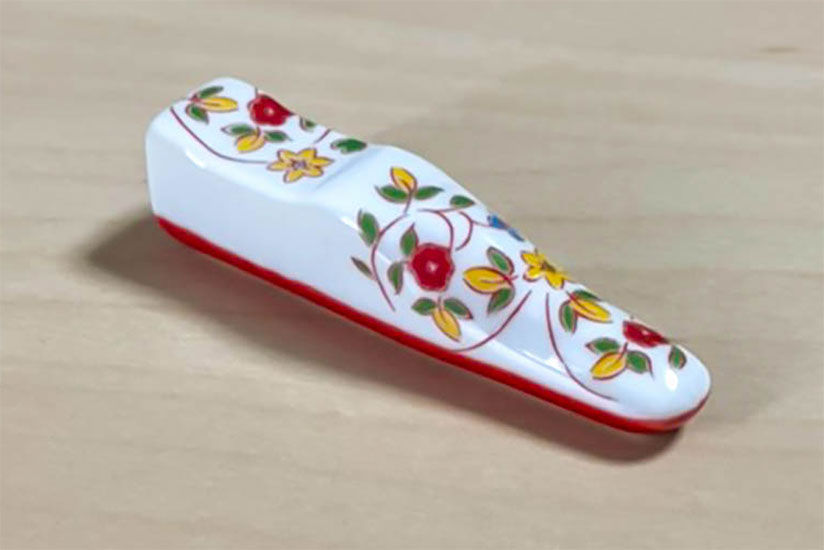 224porcelainが手がけた西九州新幹線の試乗会用ノベルティの箸置き