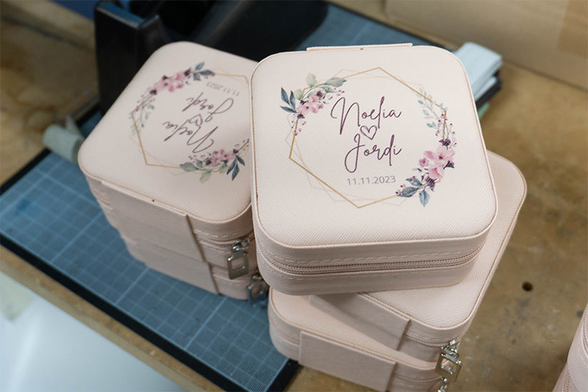 Personalized wedding gifts