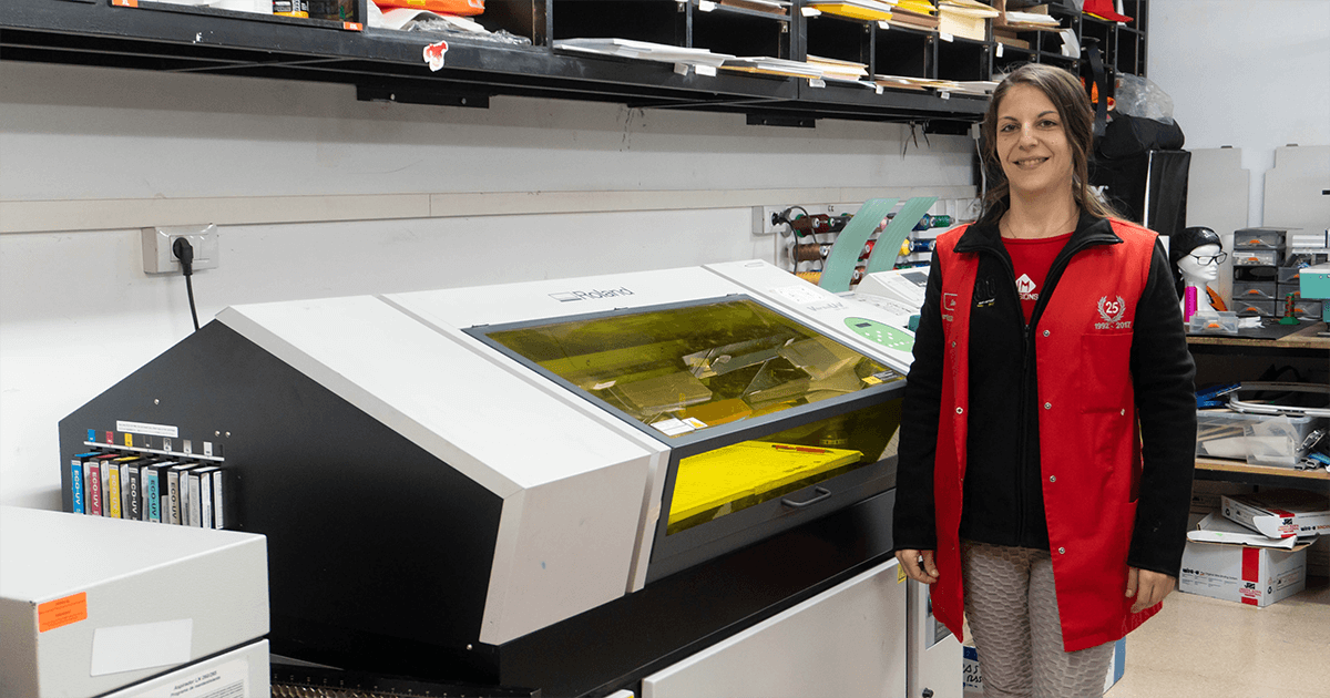 UVプリンターでグッズのカスタマイズの可能性を広げる