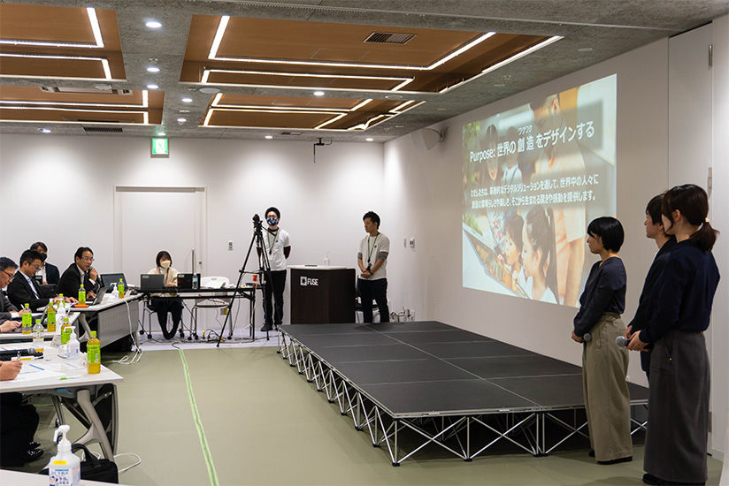 Presentation by the Roland DG team