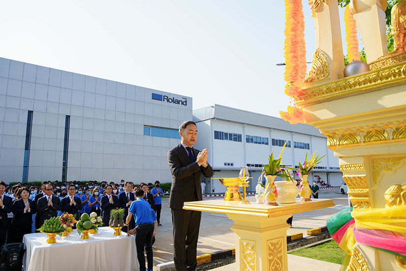 A commemorative ceremony at the Thai factory