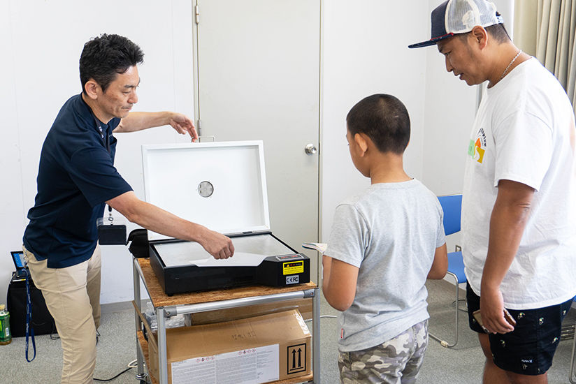 パウダー定着用オーブンを見学