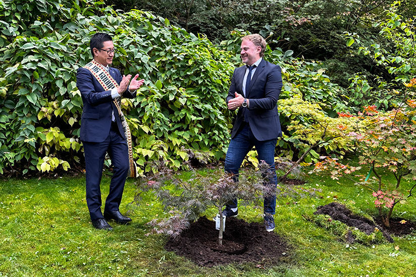 Commemorative tree planting