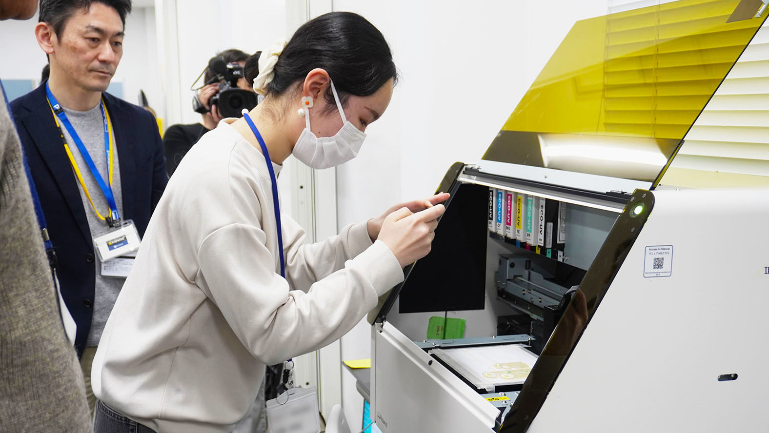 印刷される様子を写真に記録