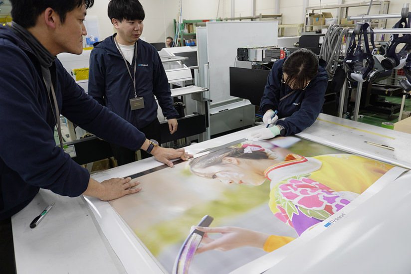 Cooperating in cutting