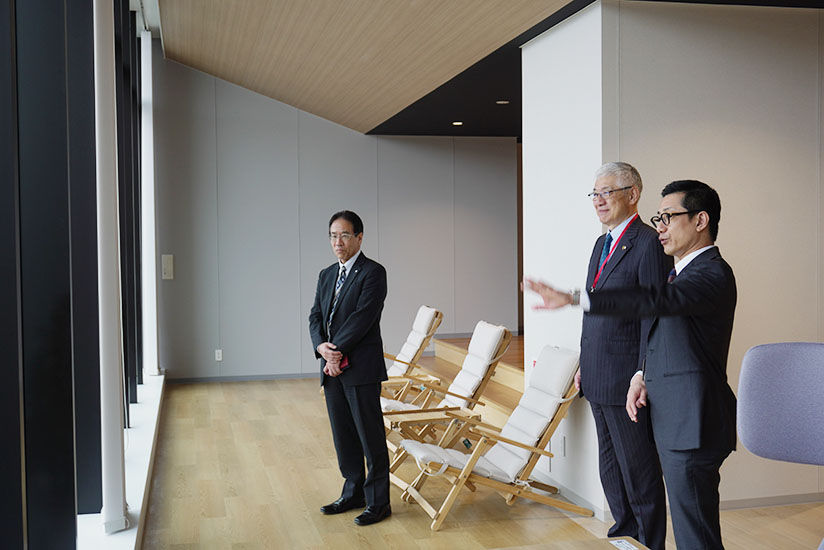執務エリアを紹介