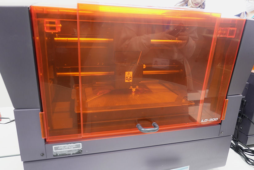 Transferring to business card case