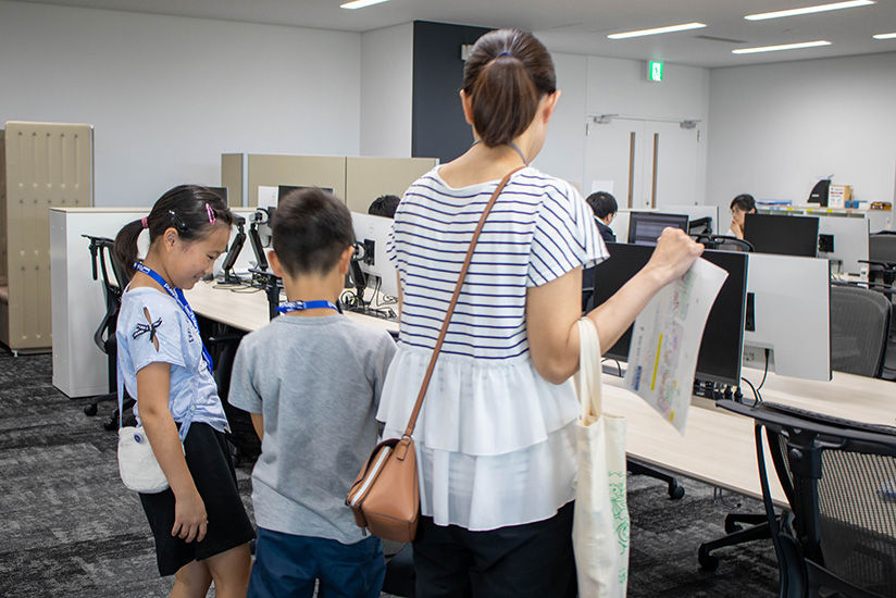執務スペースを見学
