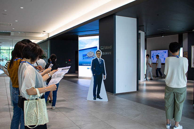 Entrance gallery of the new head office