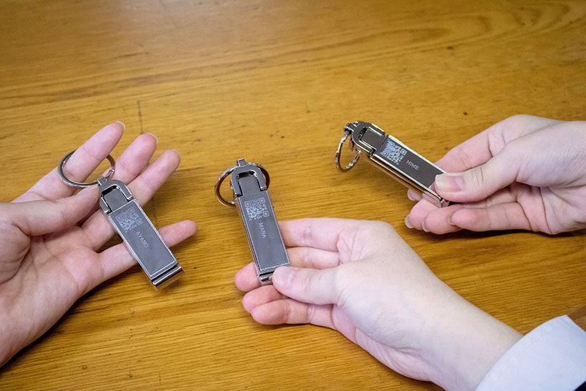 名入れしたバッグハンガー