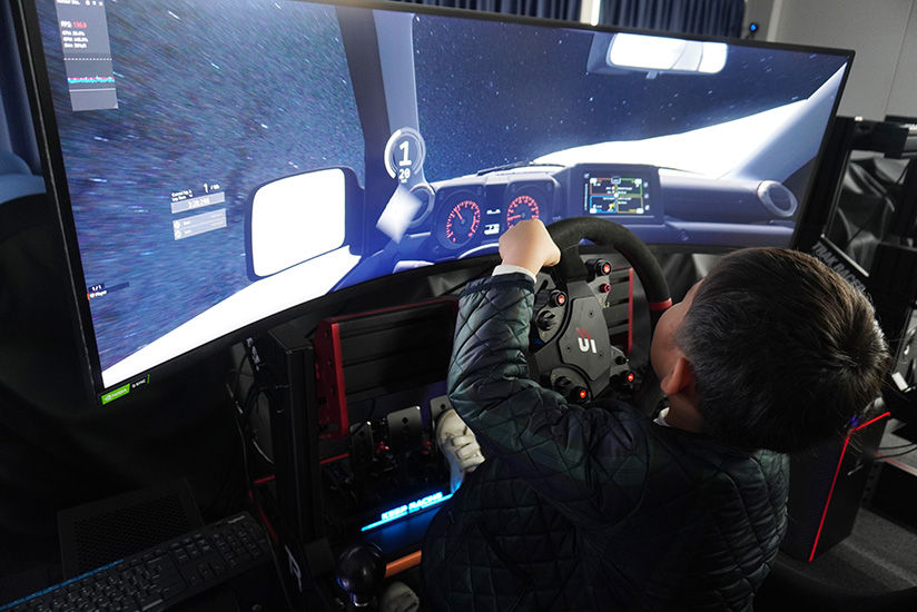 Experiencing the driving simulator