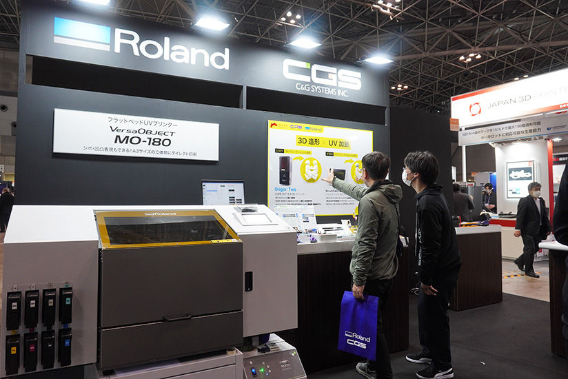 Showcasing the MO-180 UV printer and various applications