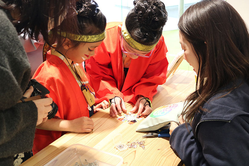 パズルに組み合わせる