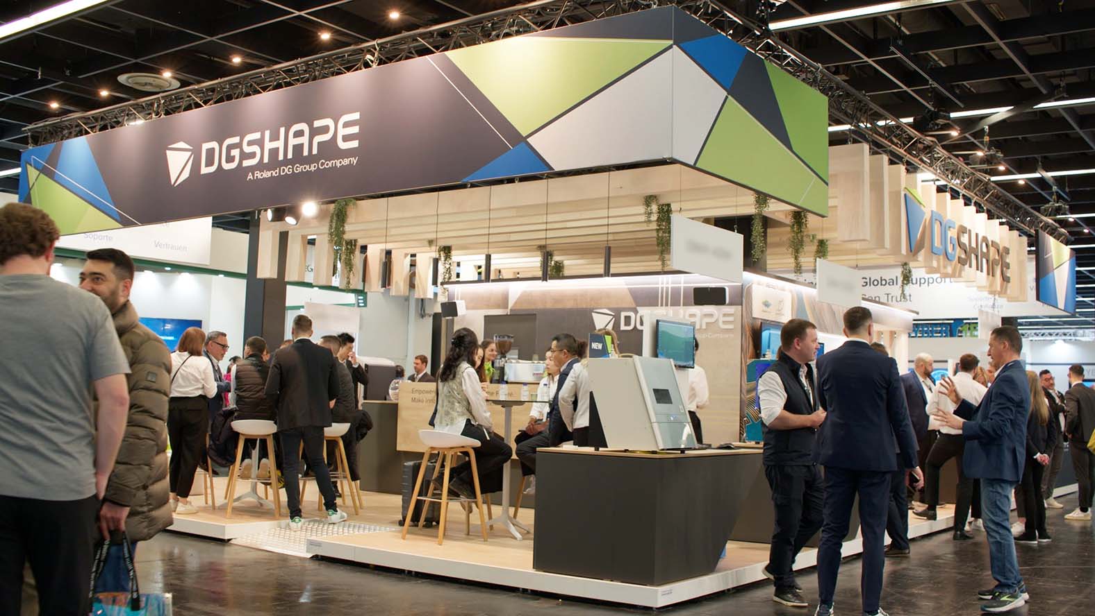The DGSHAPE booth