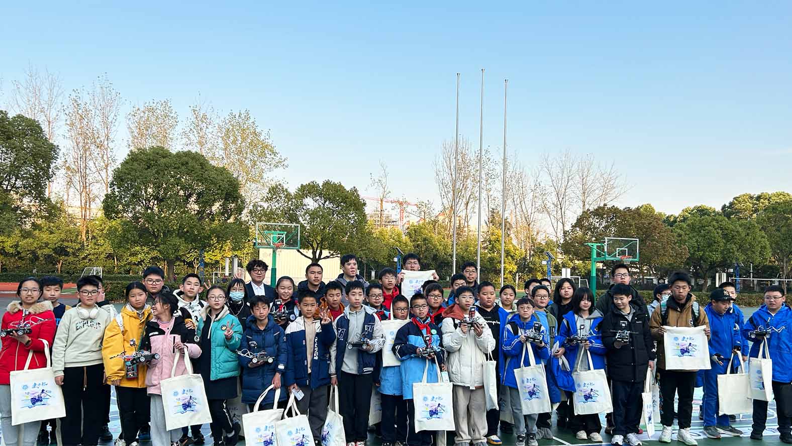 Group photo of all participants