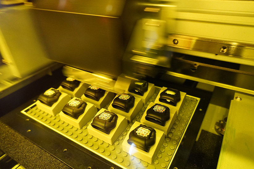 パーカーに印刷中