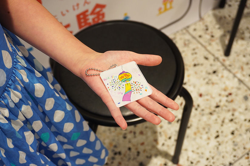 アクリルキーホルダー