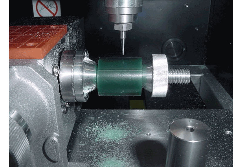 回転軸ユニットにワックスチューブをセットした状態