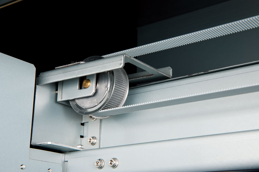 高剛性ベルトで安定的にプリントヘッドをドライブ