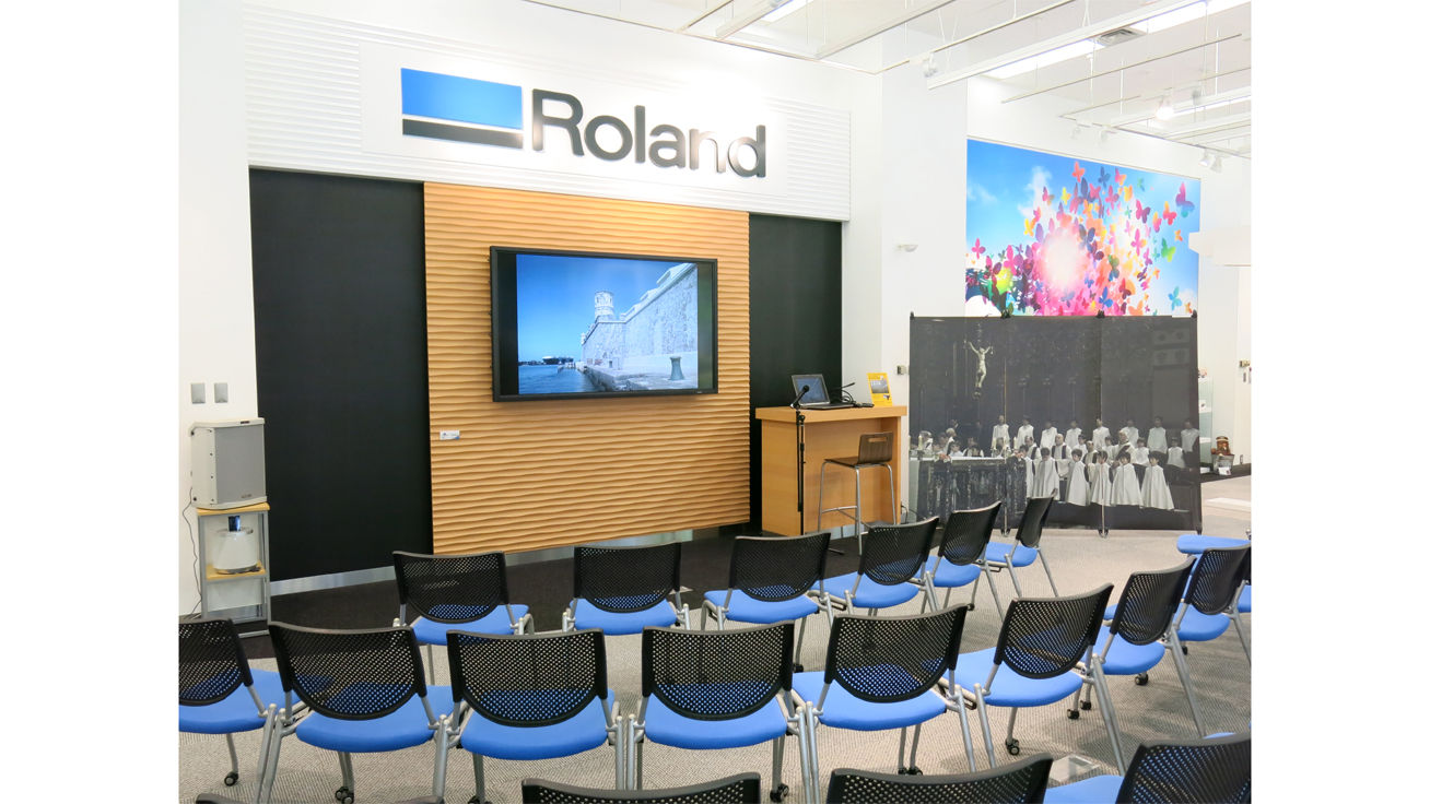 Seminar space at the Tokyo Creative Center