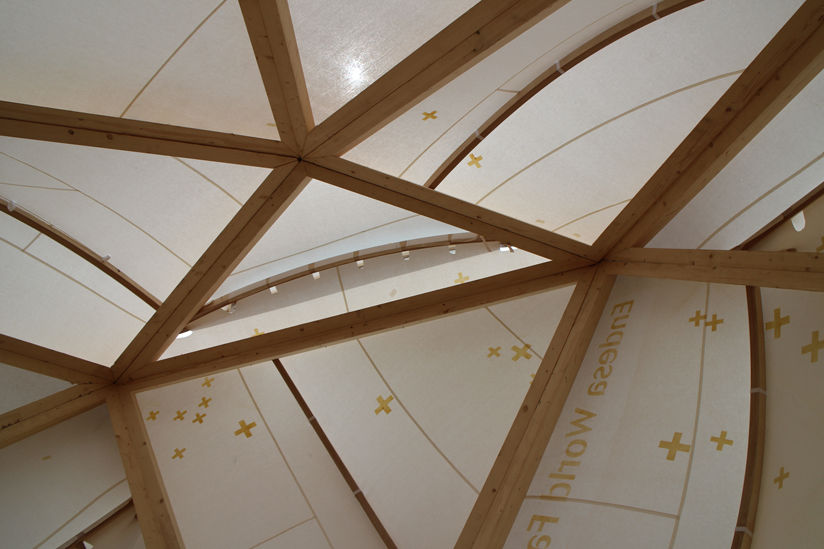 Marks indicate cities with fab lab installations