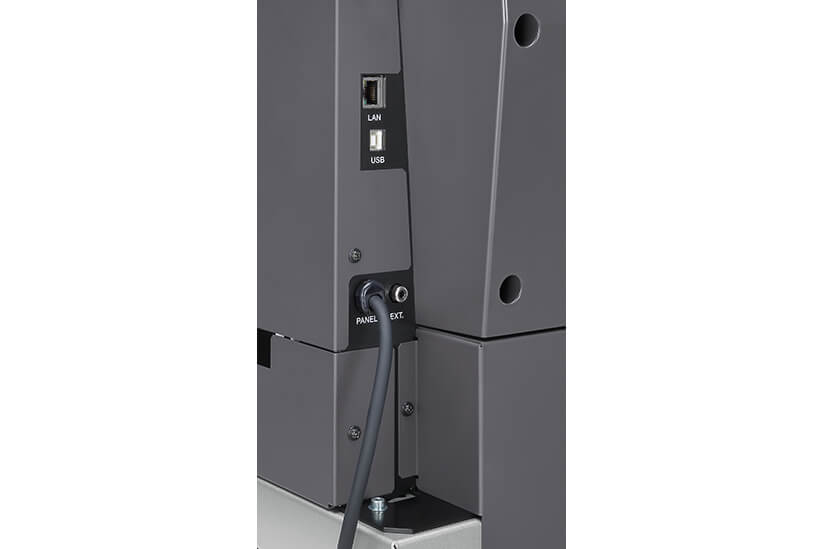 DE-3 can be installed via USB or Ethernet