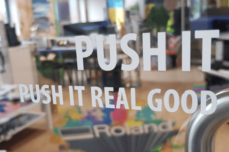 vinyl lettering for glass mobile header