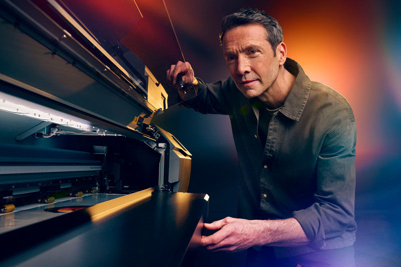 RolandDGMakeYourMarkHeroimage_800x533