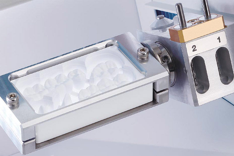 DWX-4 compact dental mill