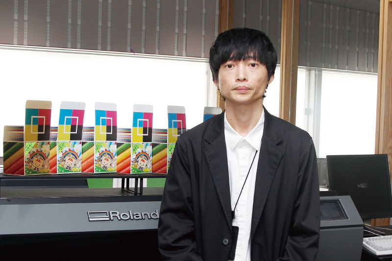 デザイン室 チーフ 佐藤 栄祐 様