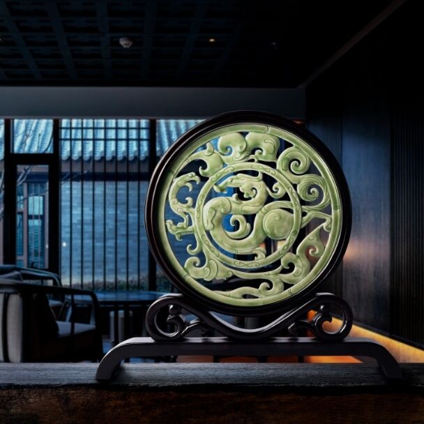 Dragon openwork ornament