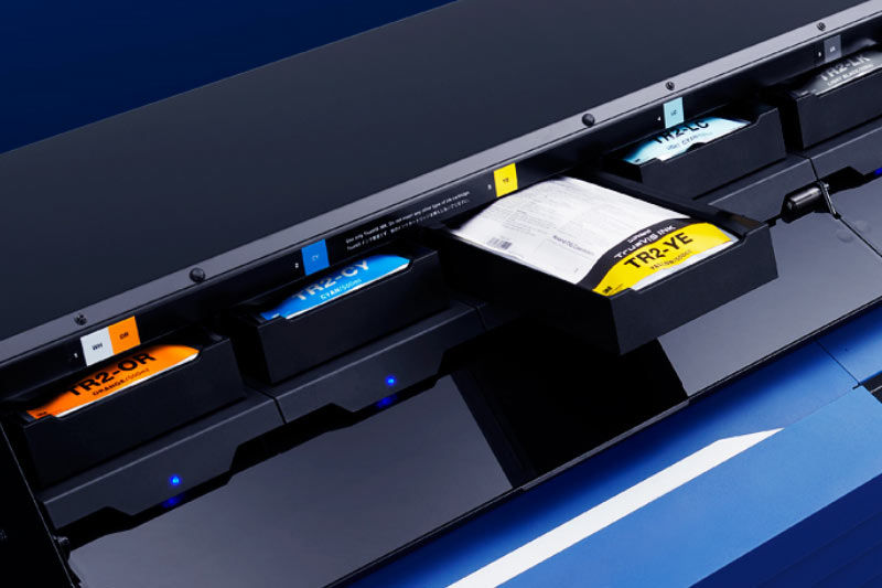 Impressora/cortadora TrueVIS VG2 com tintas