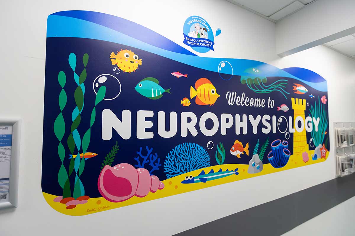 Panneau de bienvenue lumineux à l'entrée du service de Neurophysiologie
