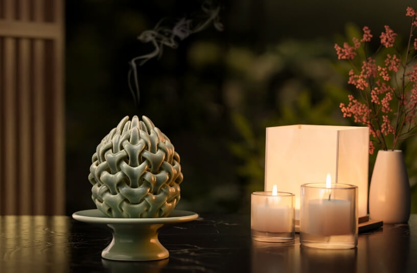 Brûle-encens en forme de pomme de pin