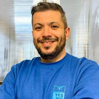 Tanda tangan Fabio Vaccaro, Costa Est