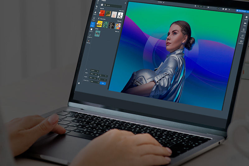 Hubungkan Desainer di Laptop